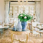 Ξενοδοχείο Chateau 5*