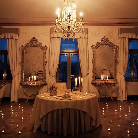 Hotel Chateau