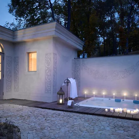 فندق Chateau Mcely