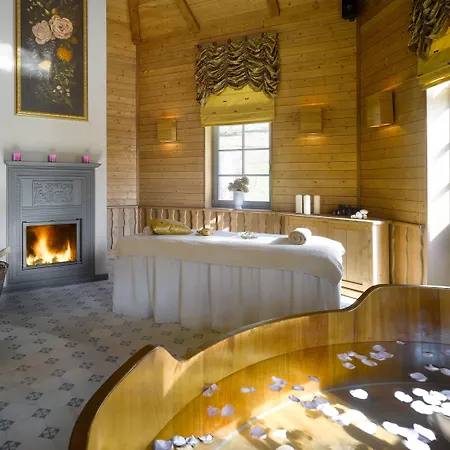 麦西利城堡酒店 酒店 Mcely