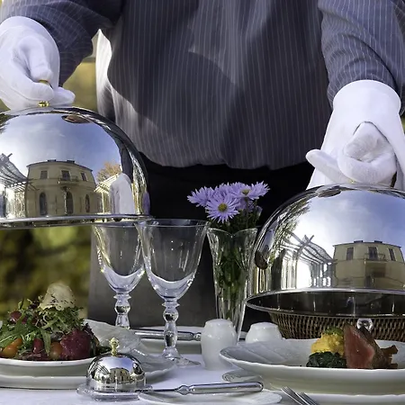 Hotel Chateau Mcely