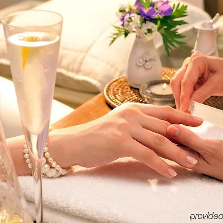 Chateau Szálloda Mcely