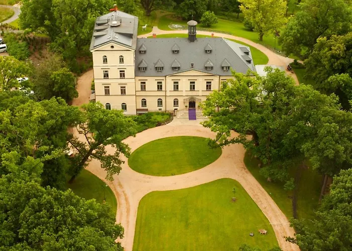 فندق Chateau 5*