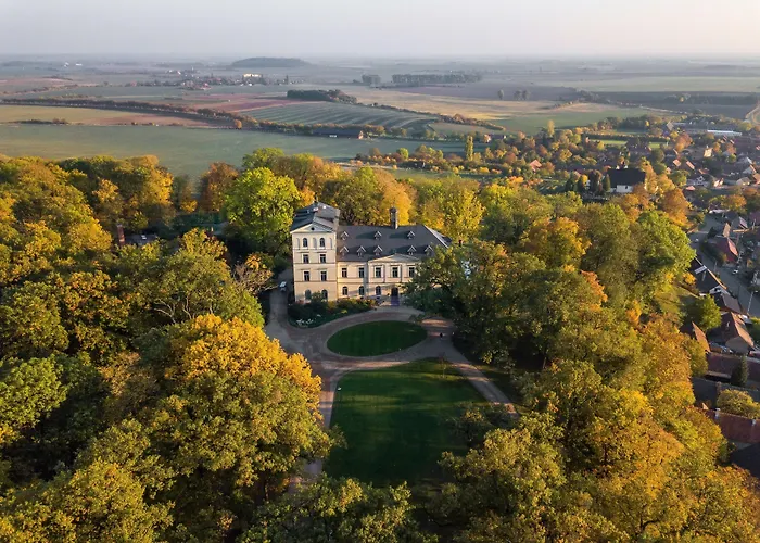 Chateau 5* Mcely